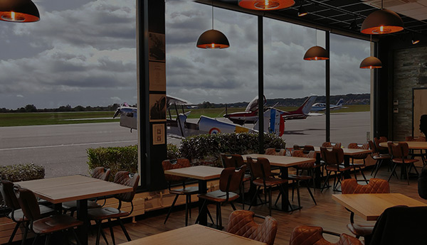 Restaurant Les Têtes Brûlées Salle spacieuse, équipe dynamique